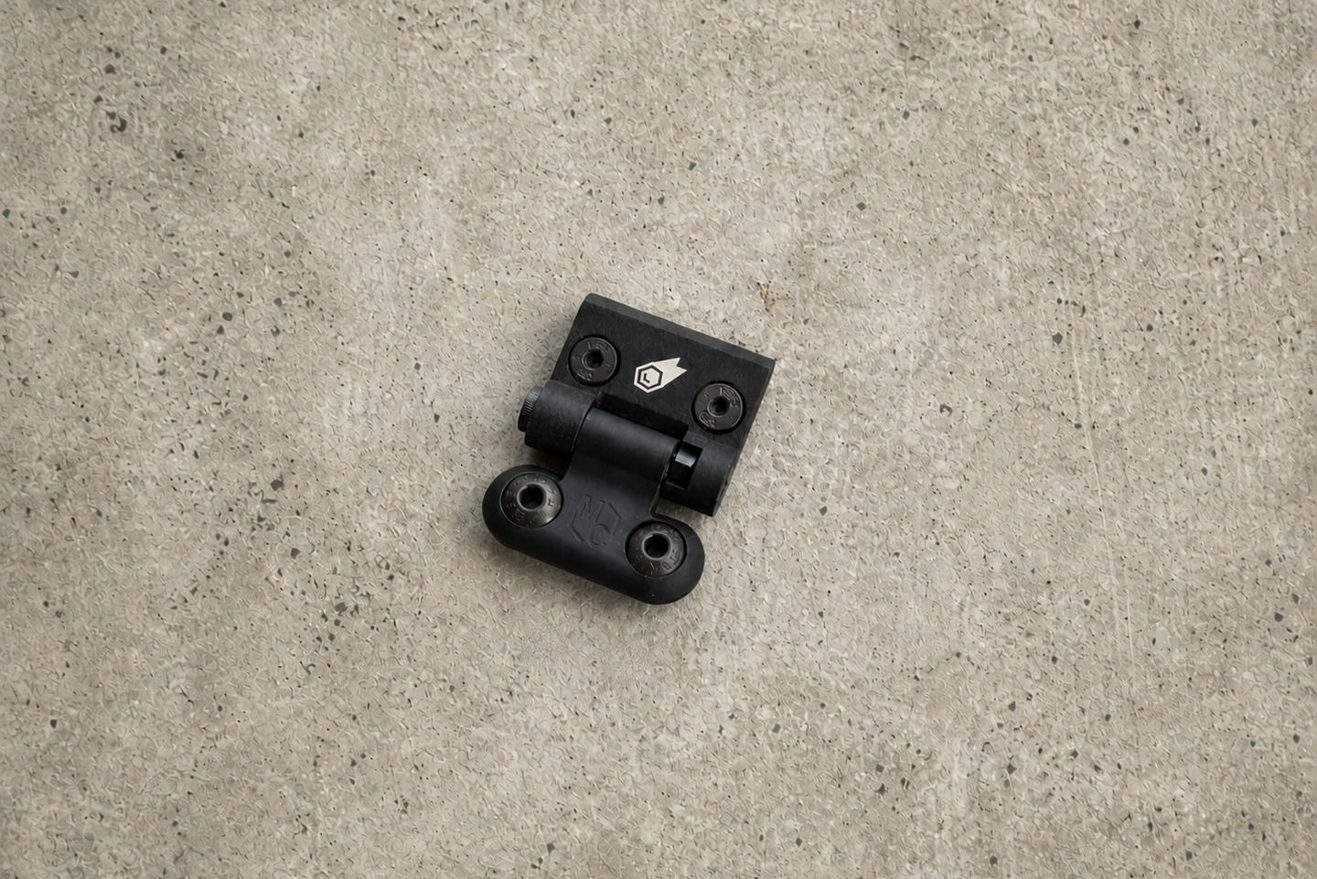 Pivot Adapter