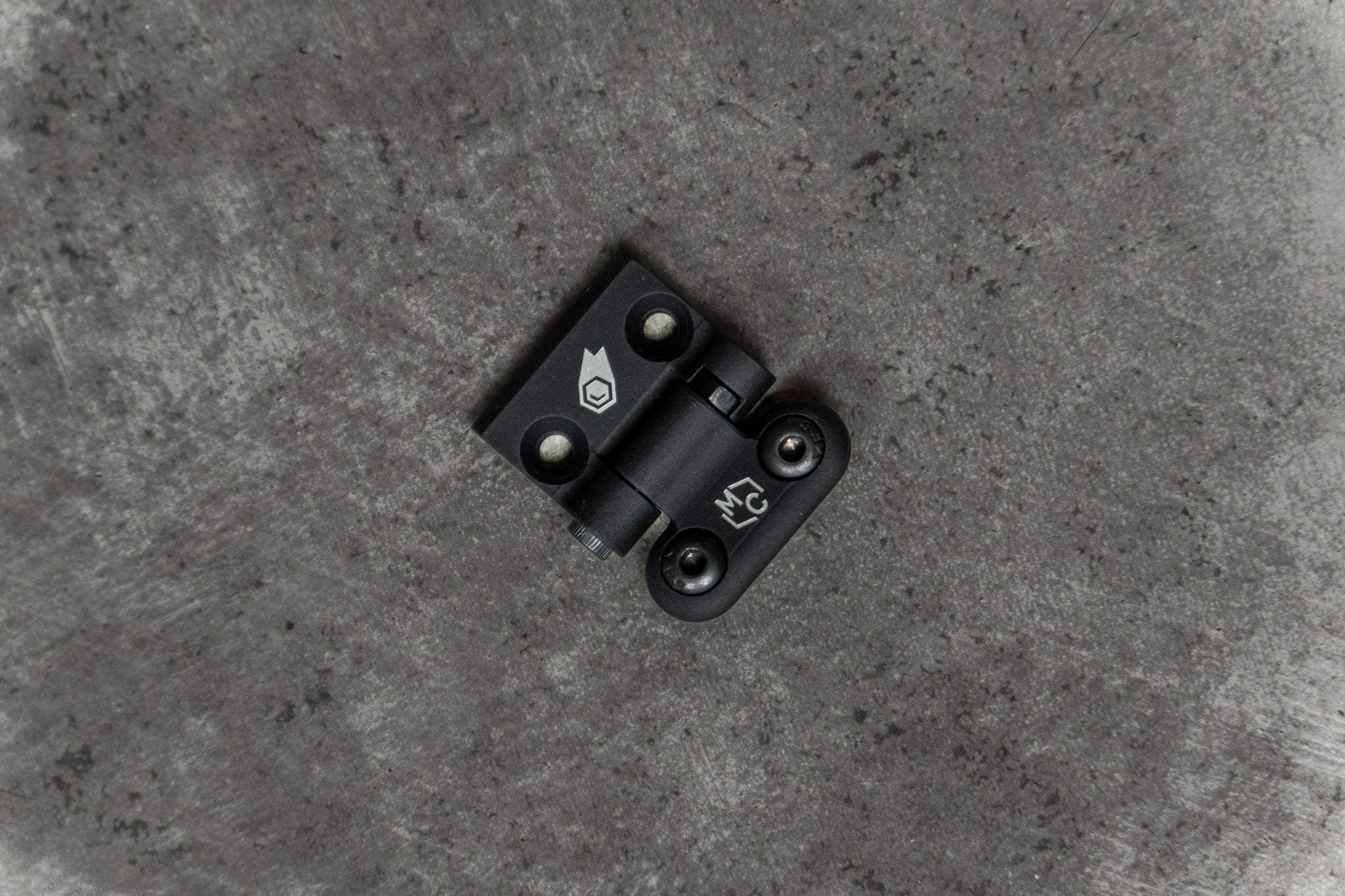 M-LOK Pivot Mount – Meteorite Concepts