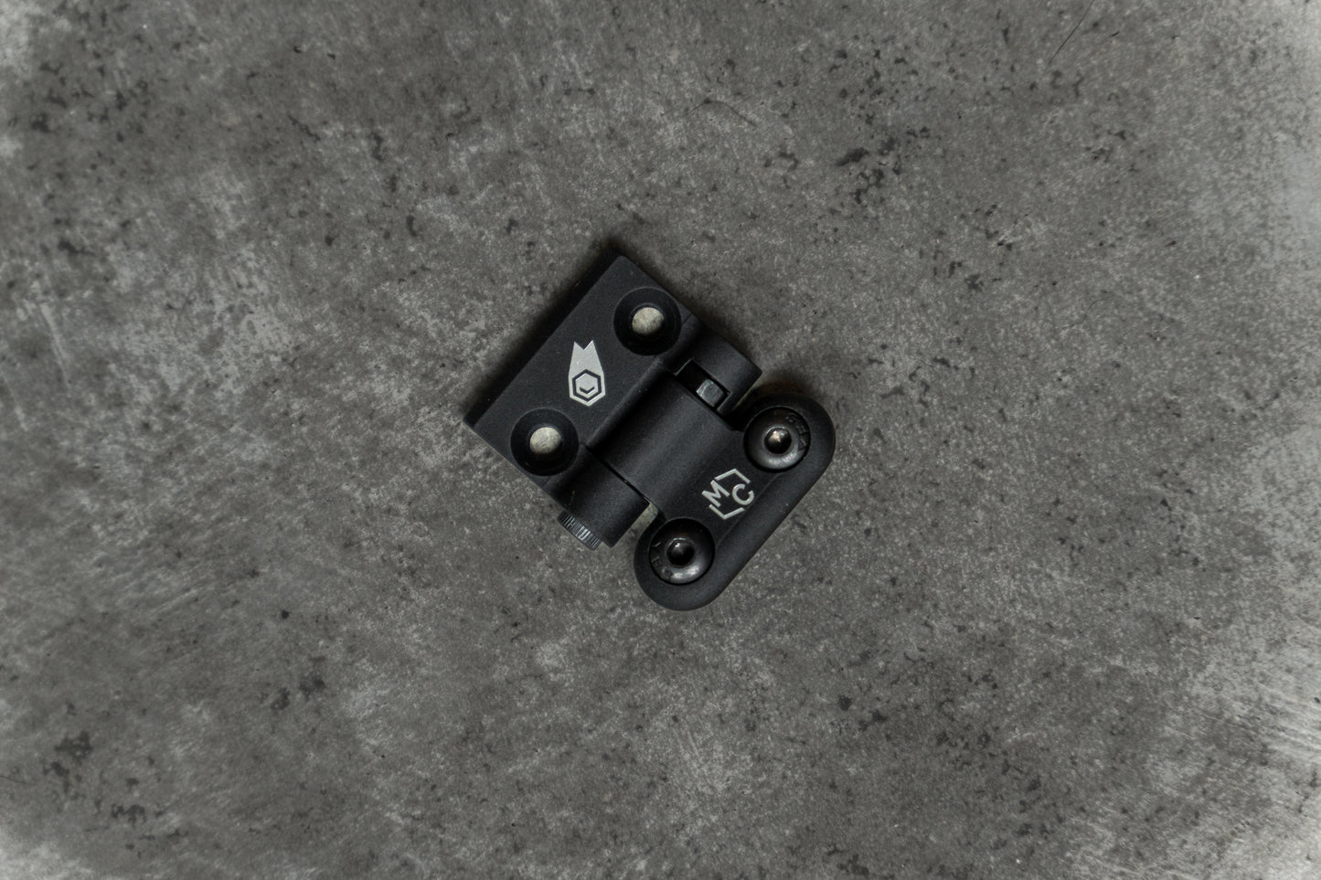 Pivot Adapter