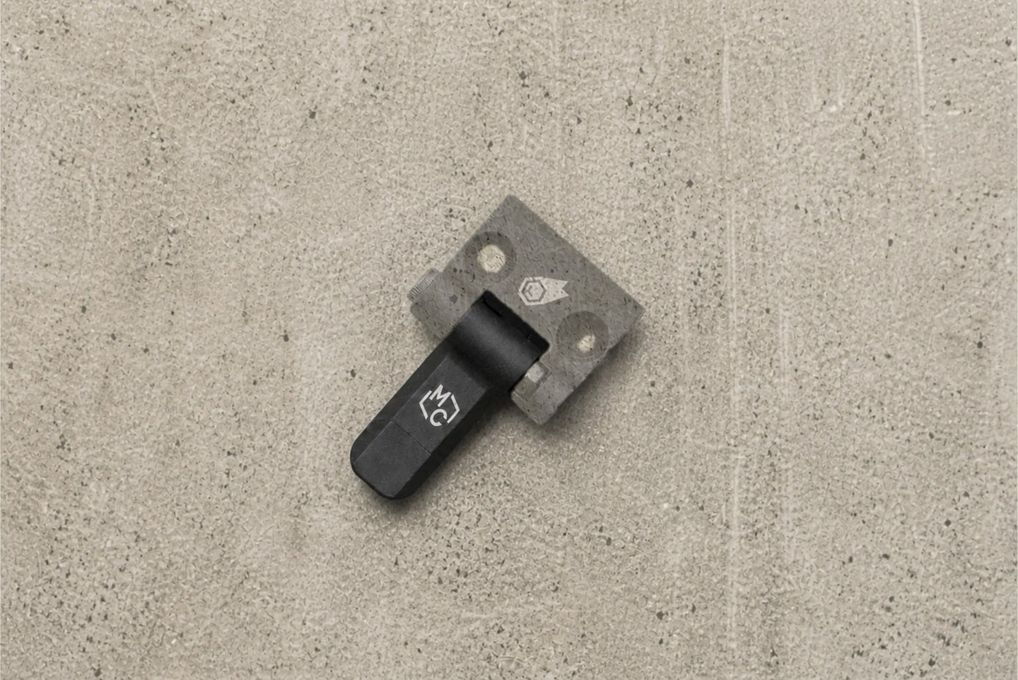 Picatinny Pivot Mount